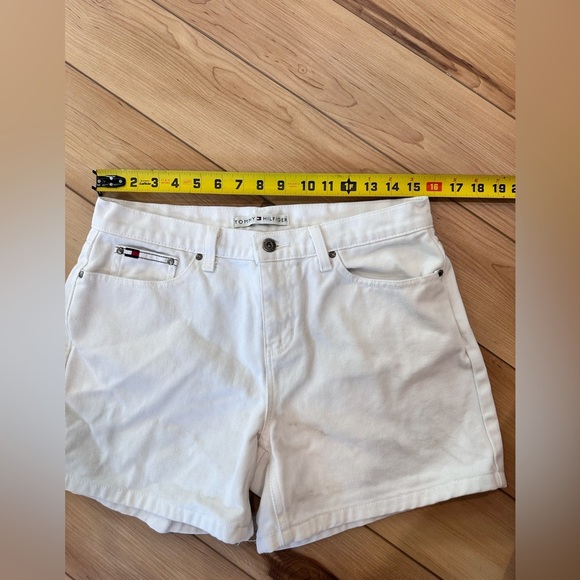 Vintage Tommy Hilfiger Jean Shorts - Picture 5 of 6